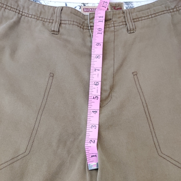 Quicksilver Men's Khaki Shorts Size 30 - Picture 6 of 10